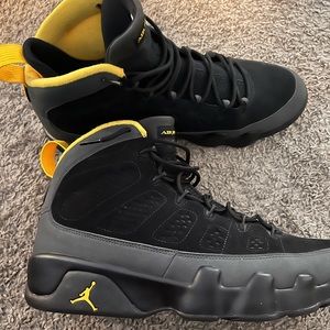 Men’s Air Jordan Retro 9
